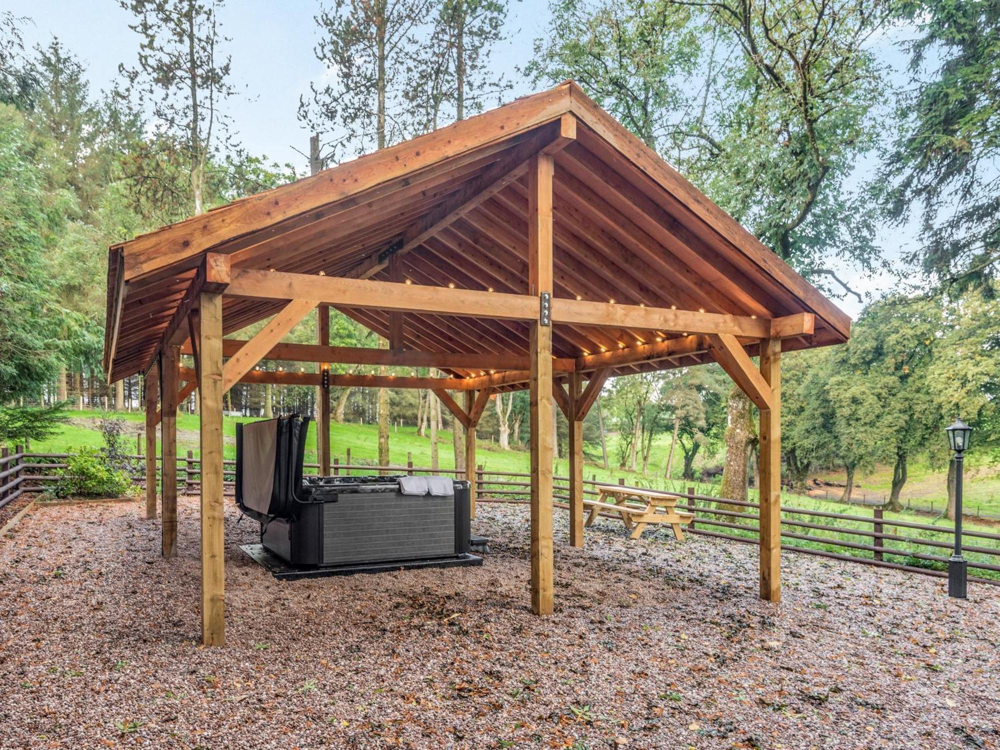 Cerrigydrudion Groudd Hall מראה חיצוני תמונה
